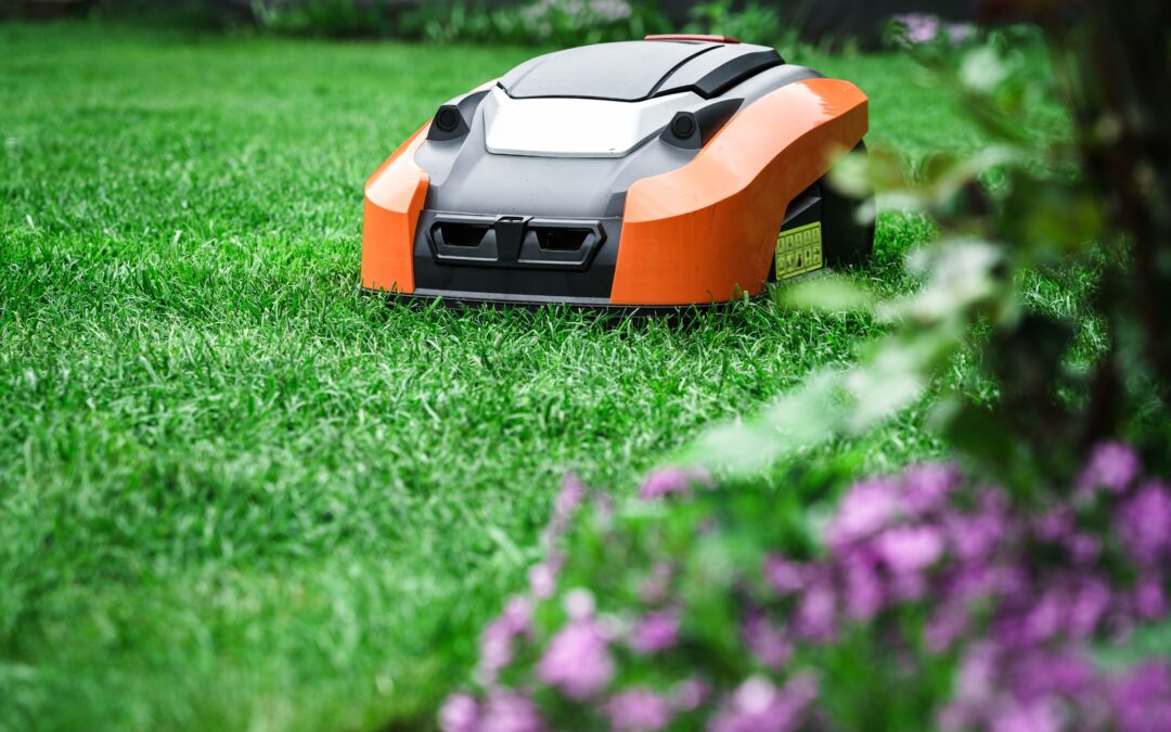A Smart Mower: How It Works and How To Pick One